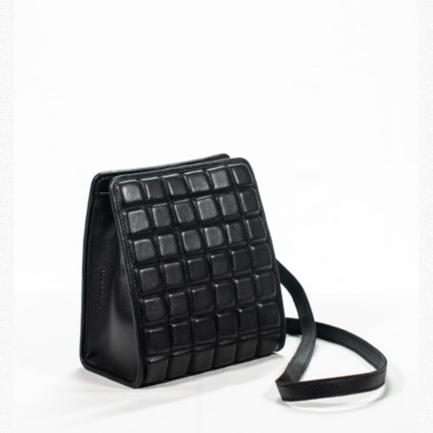 BORSA PELLE ENNIS NERO |COD HUBEQ8061457|