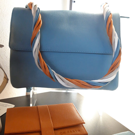 BORSA PELLE NANTES AZZURRO BIANCO| COD HUBEQ8034824