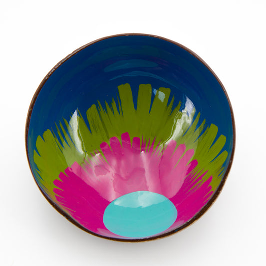 Interno ciotola Garofano arancio in guscio di cocco decorata a mano da Craft Link Vietnam. Per un regalo veramente solidale