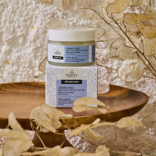 Crema viso Natyr idratante , protettiva senza allergeni a base di aloe vera e ceramidi