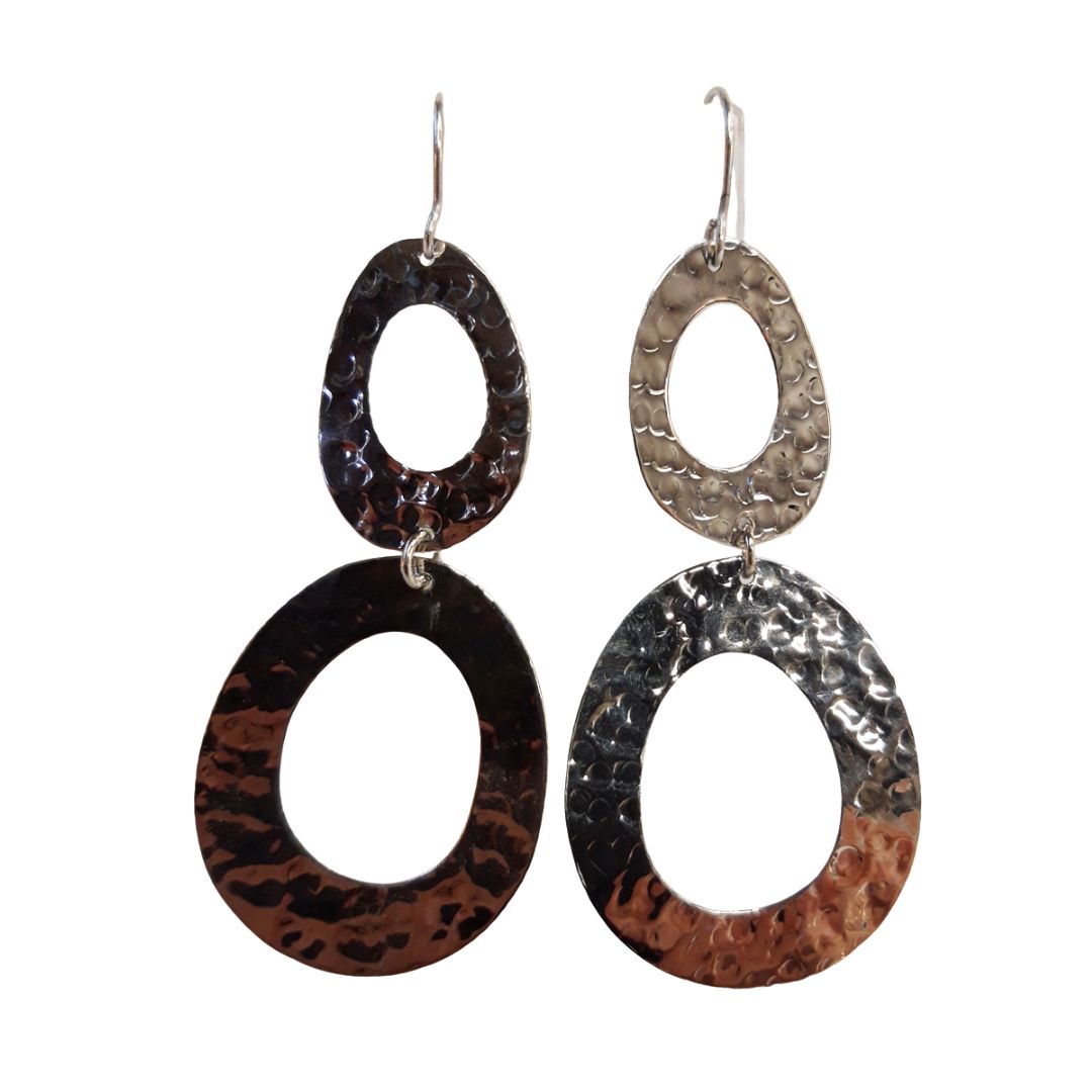 orecchini 2 anelli cesellati ottone silver. Bijoux solidali ed etici dalla Cambogia
