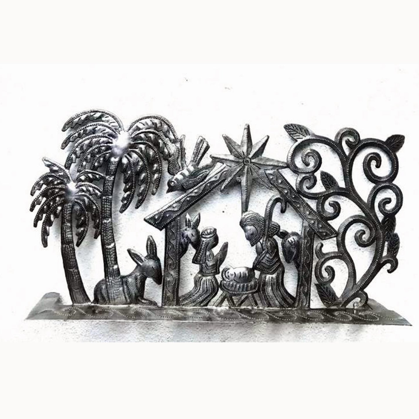 presepe in ferro battuto artigianato equosolidale Haiti natività con palme. Da appoggiare