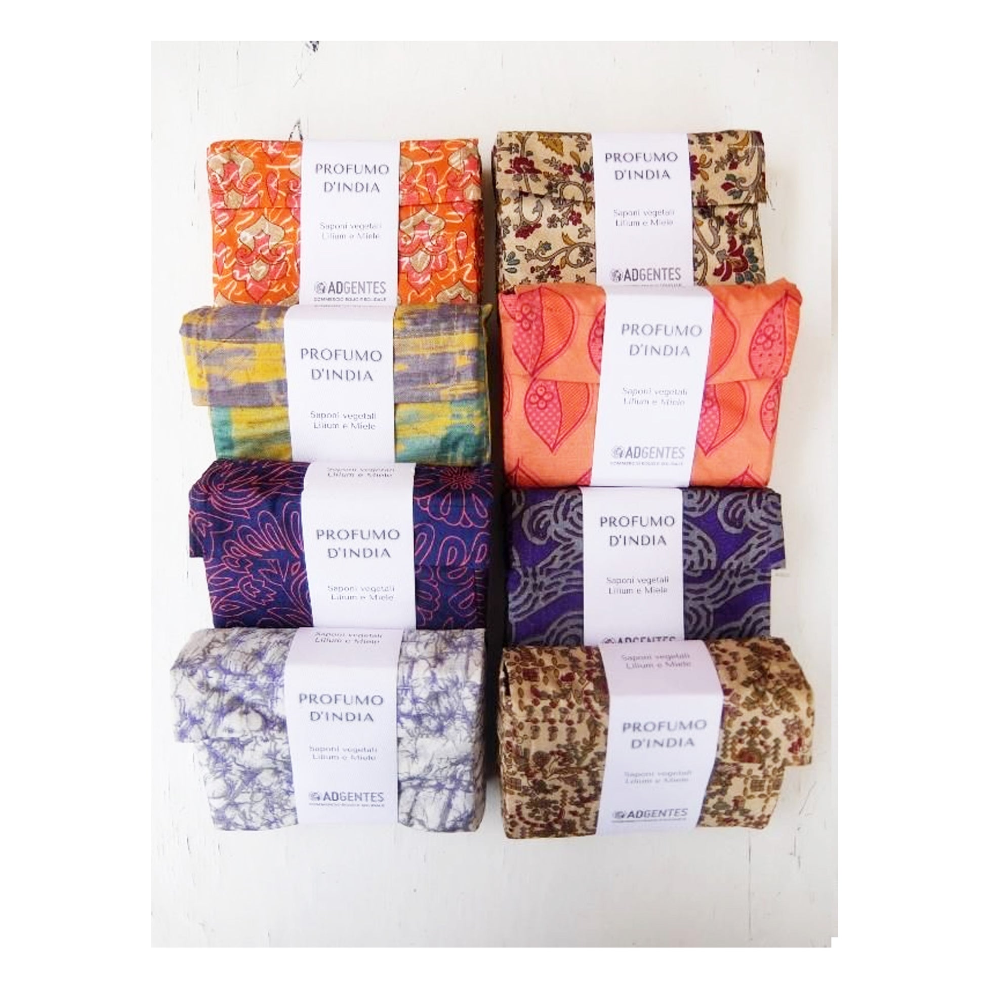 saponi artigianali vegetali in pochette per una regalo solidale di Natale