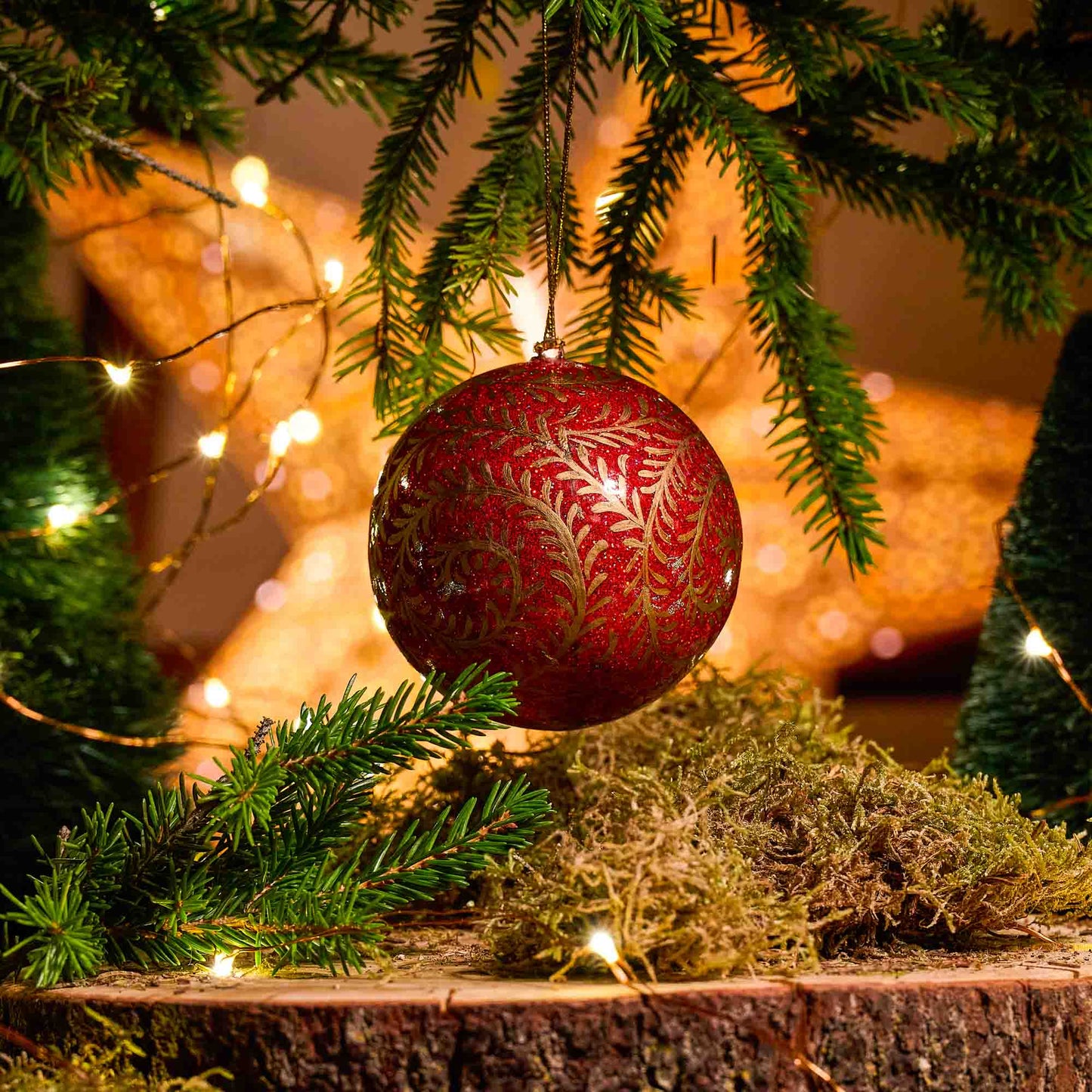 Sfera addobbo albero di Natale in cartapesta. prodotto equosolidale dall'India