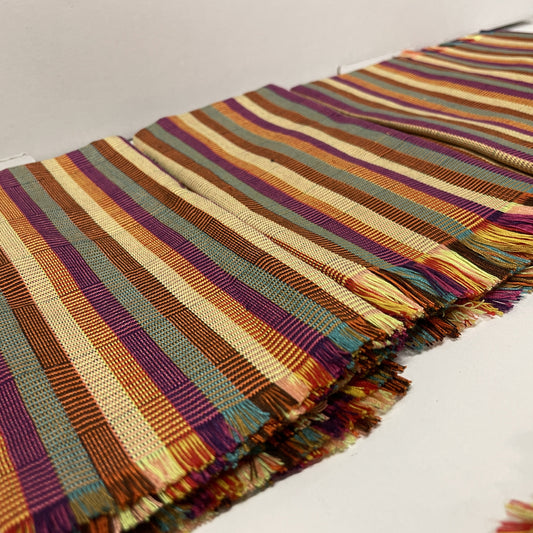 Particolari Runner Tavola in Cotone con 4 Tovaglioli – Tessuto a Mano | Equosolidale Benin