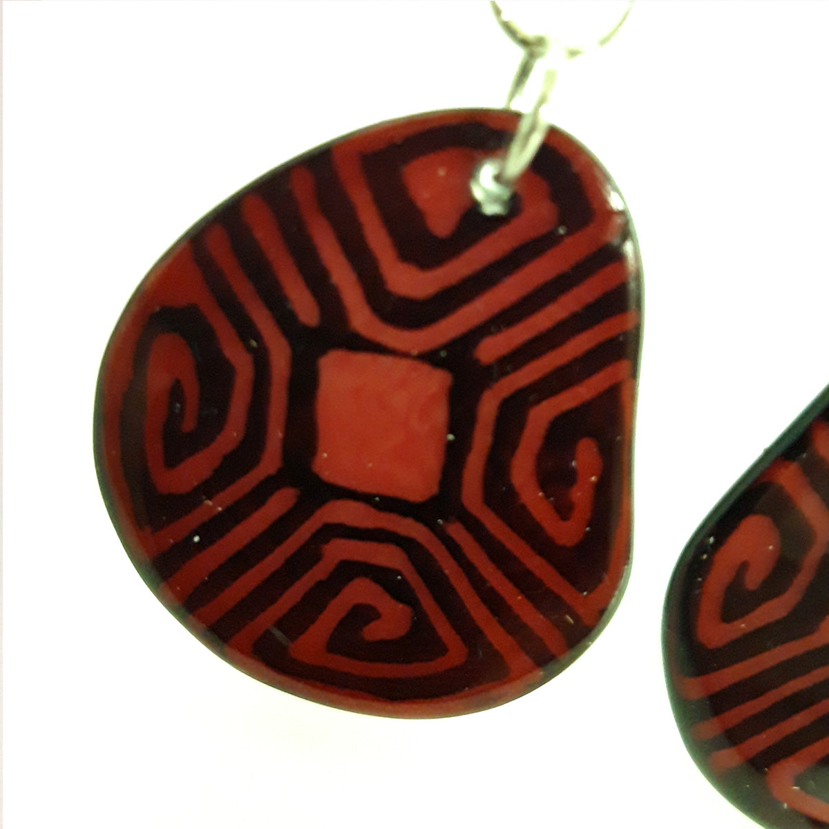 ORECCHINI IN TAGUA DISEGNO BATIK VARI COLORI | COD ASS3008