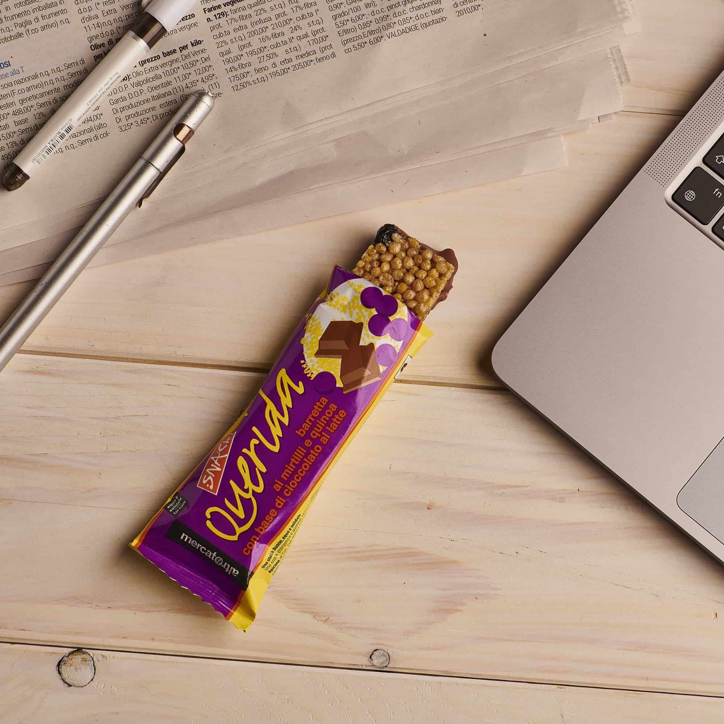 BARRETTA QUERIDA QUINOA, MIELE, MIRTILLI CON BASE DI CIOCCOLATO - BIO | COD. 00000578 | 25 g