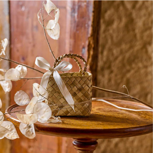 Borsina Bariw in fibra naturale portaconfetti per bomboiera solidale matrimonio, comunione, battesimo