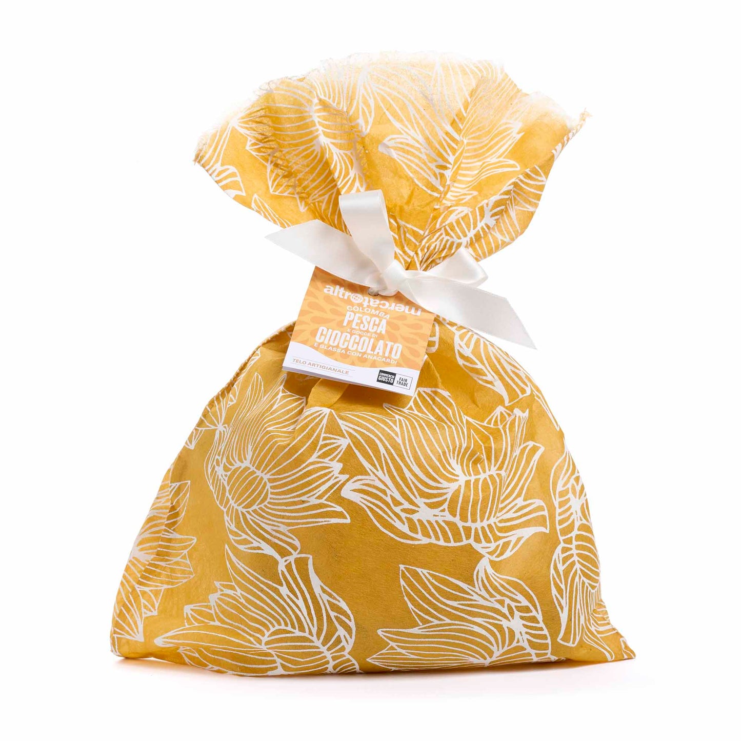 colomba-pasquale-altromercato in carta artigianale di seta con pesca candita e gocce di cioccolato 