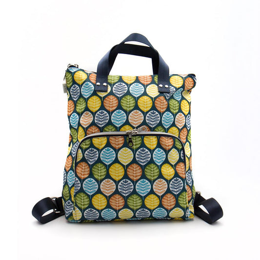 Zaino grande artigianale blu con stampa foglie multicolore – equosolidale Vietnam